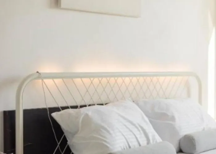 Shiraz Trio Lejlighed Warszawa