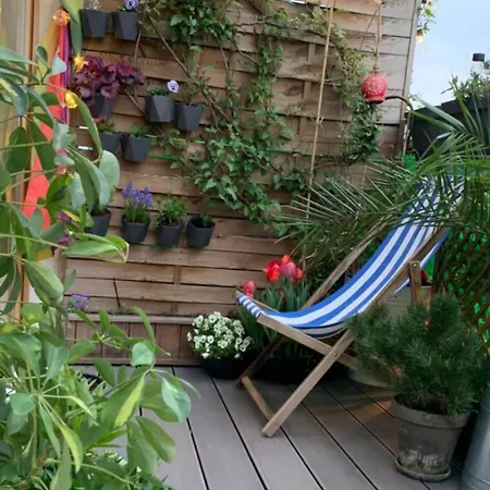 Shiraz Trio Lägenhet Warszawa