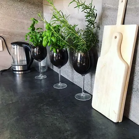 Apartment Shiraz Trio Warsaw